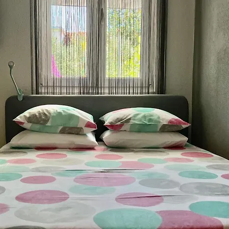 Zen - Okrug, Heated Pool, Ev Type 2 Apartment Trogir