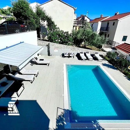Zen - Okrug, Heated Pool, Ev Type 2 Apartman *