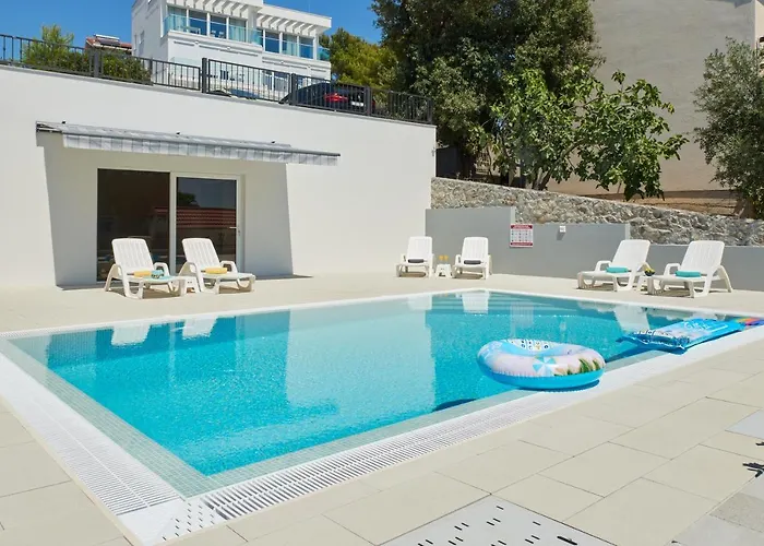 Apartman Zen - Okrug, Heated Pool, Ev Type 2