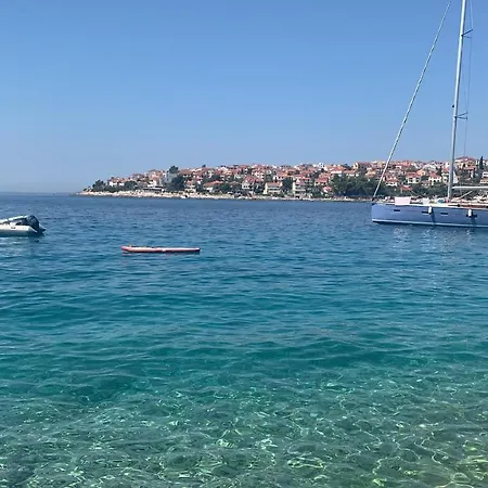 Zen - Okrug, Heated Pool, Ev Type 2 شقة