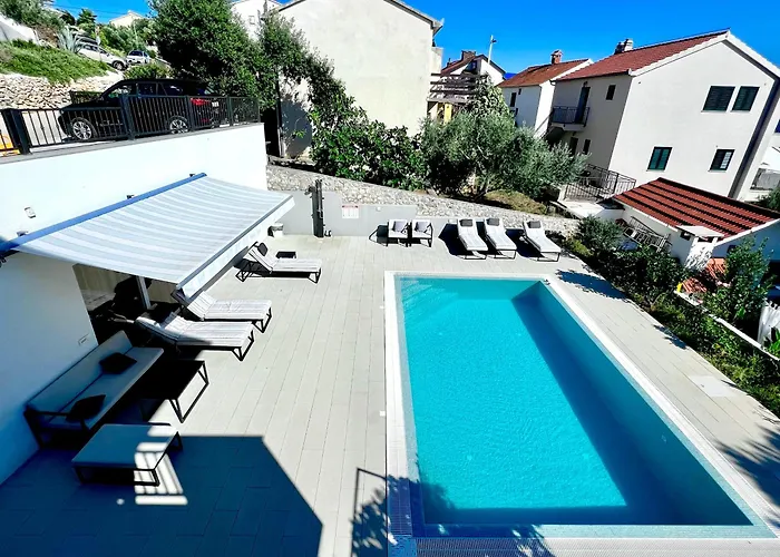Zen - Okrug, Heated Pool, Ev Type 2 Appartement *