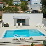 Zen - Okrug, Heated Pool, Ev Type 2 Apartment Trogir